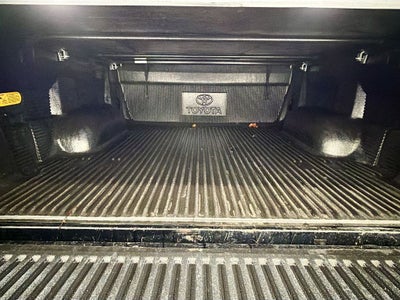 2016 Toyota Tundra SR5 5.7L V8