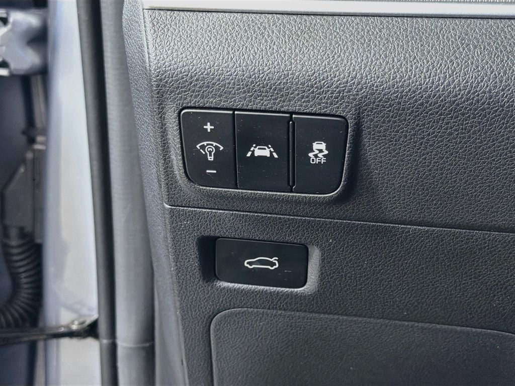 2022 Kia K5 LX