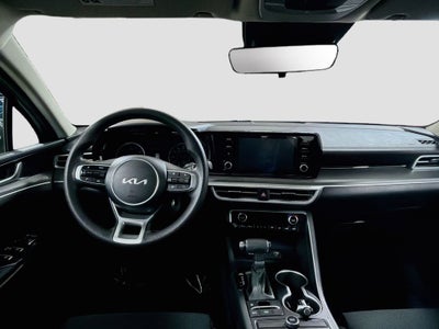 2022 Kia K5 LX