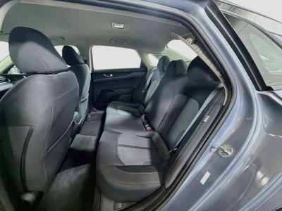 2022 Kia K5 LX