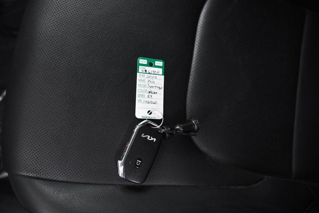 2024 Kia Sportage EX