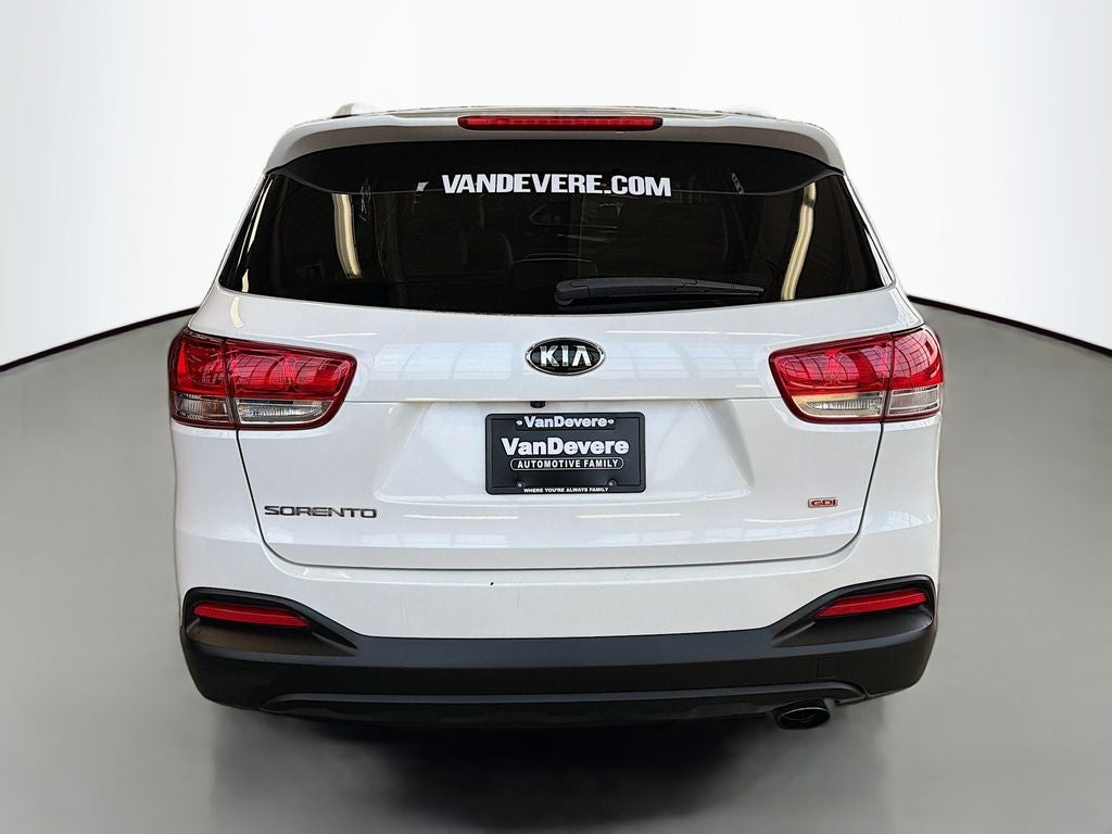 2017 Kia Sorento LX