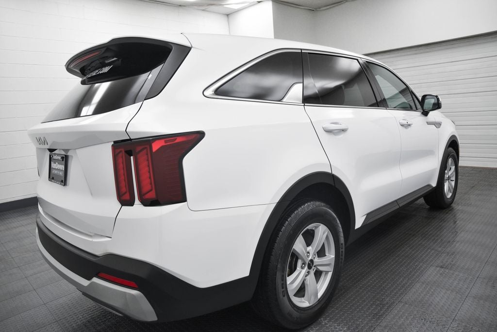 2025 Kia Sorento LX