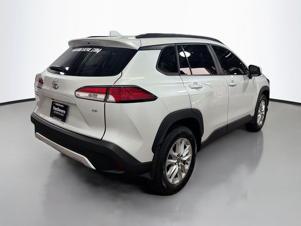 2024 Toyota Corolla Cross LE