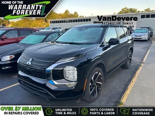 2022 Mitsubishi Outlander ES