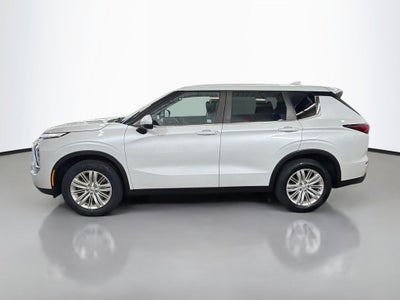 2023 Mitsubishi Outlander ES