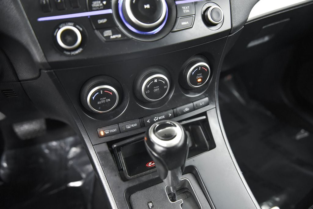 2013 Mazda Mazda3 i Touring