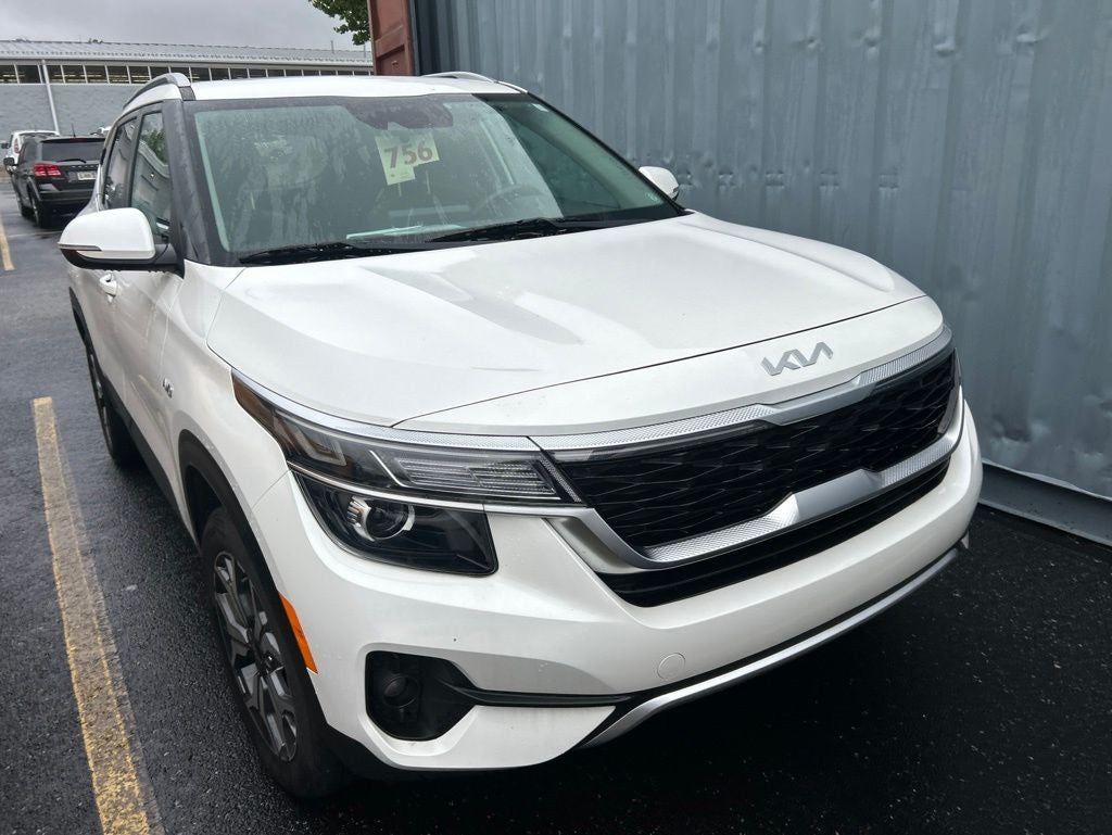 2022 Kia Seltos EX