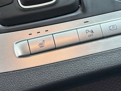 2023 Kia Carnival LX Seat Package