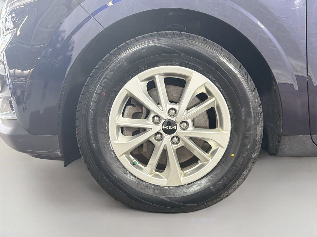 2023 Kia Carnival LX Seat Package
