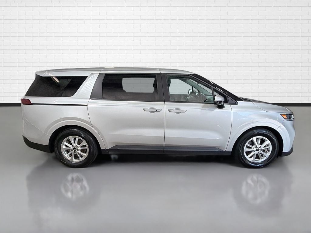 2022 Kia Carnival LXS