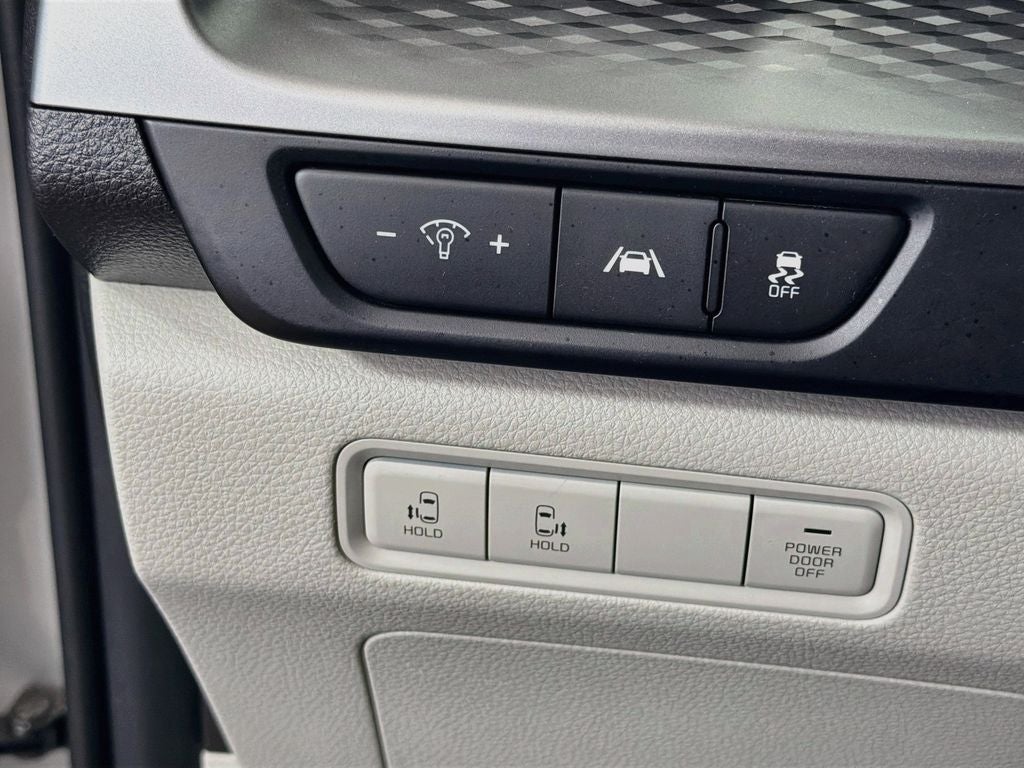 2022 Kia Carnival LXS
