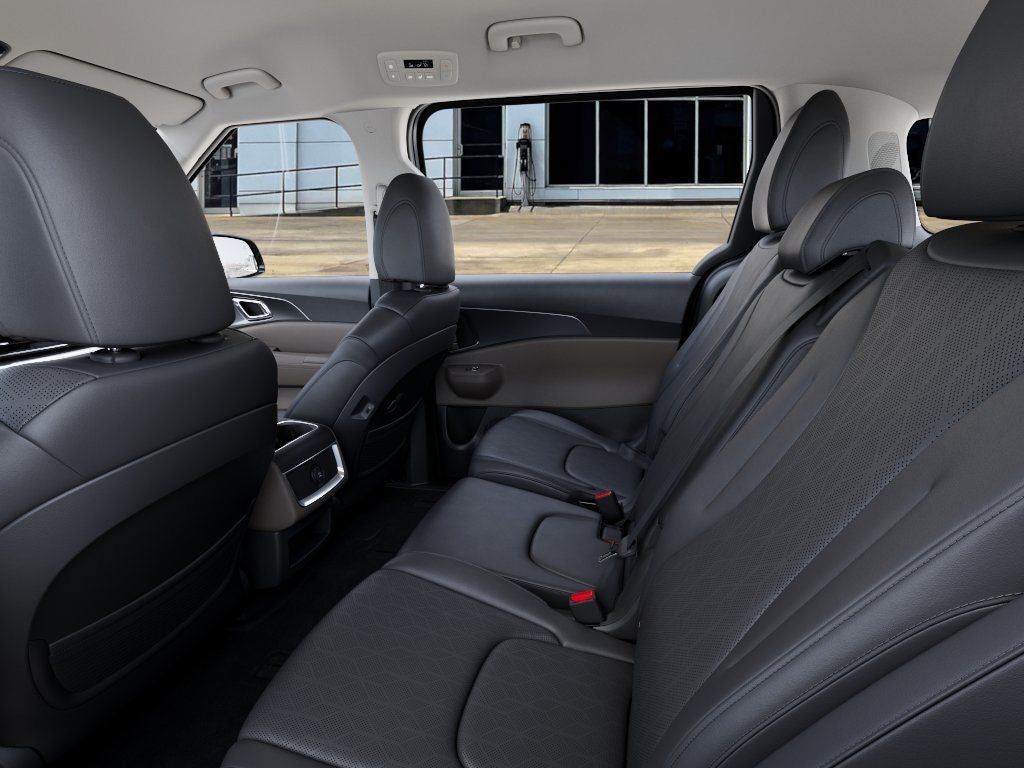 2027 Kia Carnival LX