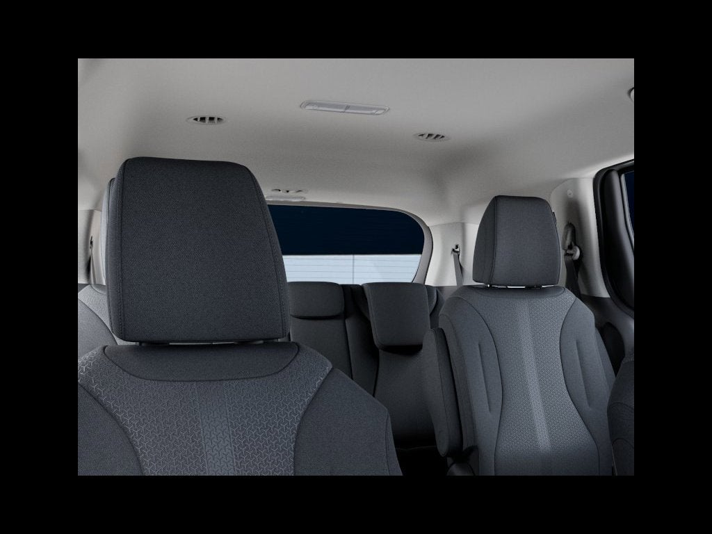 2027 Kia Carnival LX