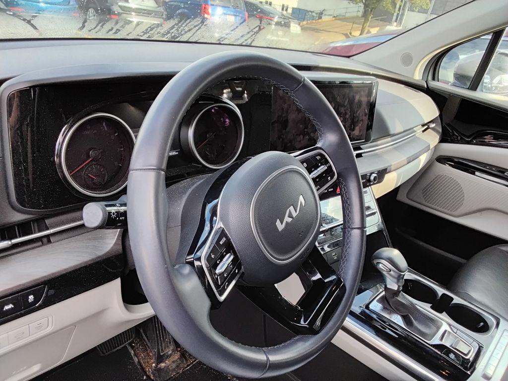 2024 Kia Carnival EX