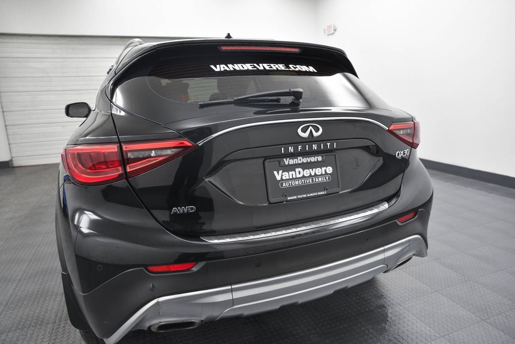 2019 INFINITI QX30 LUXE