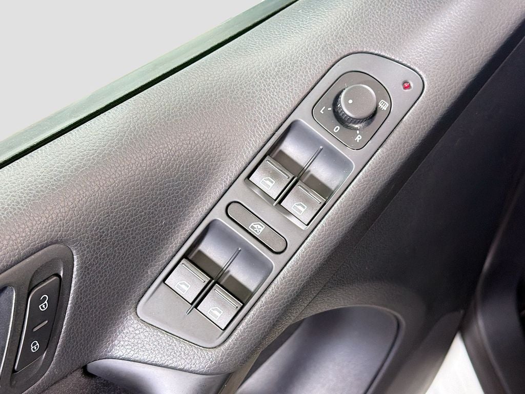 2015 Volkswagen Tiguan S 4Motion